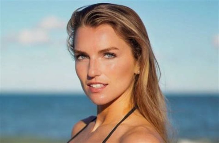 Track and Field Star Robin Bone Shares Swimsuit Photo as “Beach Barbie”
