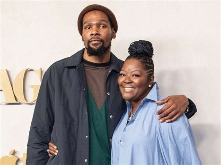 Travis Rudolph wife: Is Travis Rudolph married or in a relationship?