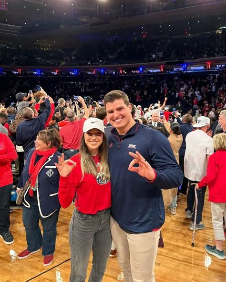 Trey Hendrickson age, height, ethnicity, family, college, 40 time, draft, trade, net worth, Instagram