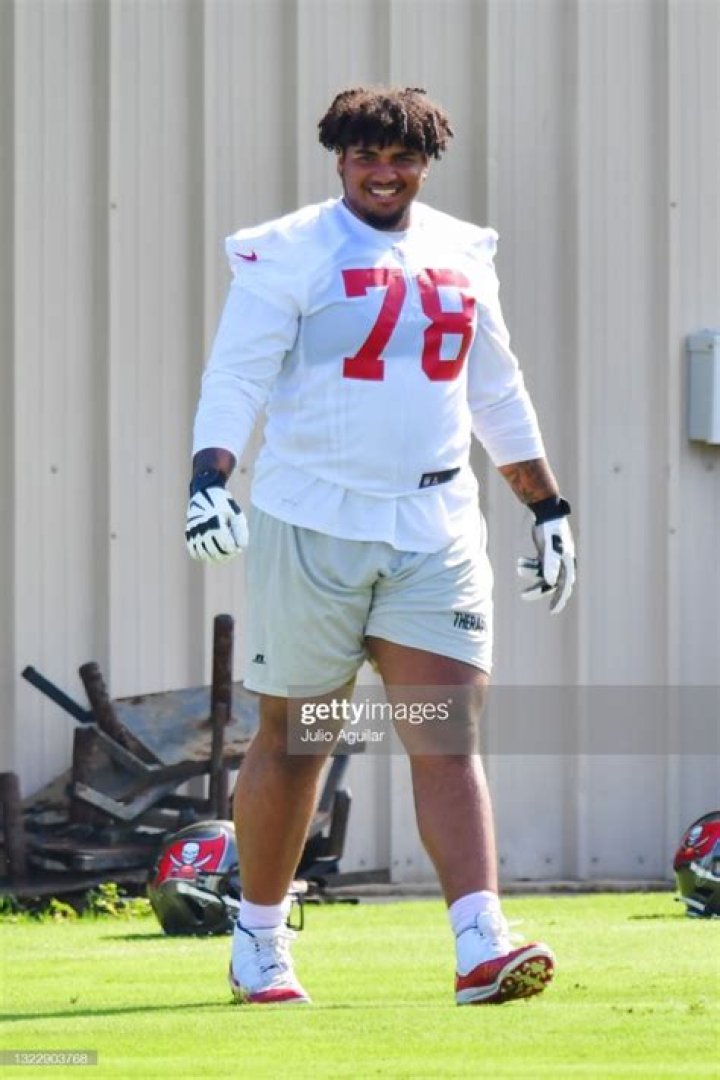 Tristan Wirfs Wife: Is Tristan Wirfs Married? Who Is Tristan Wirfs’ Girlfriend Meredith Sutton?