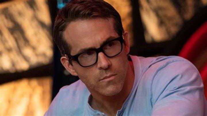 Two Very Underrated Ryan Reynolds Movies Now Available To Stream