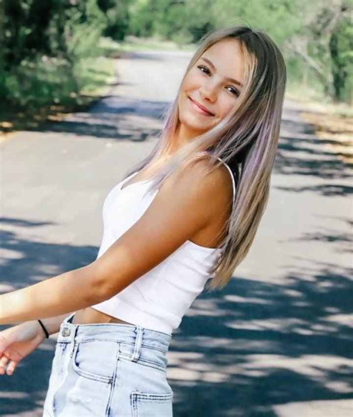 Vandy Jaidenn (Instagram Star) Wikipedia, Bio, Age, Height, Weight, Boyfriend, Net Worth, Family, Facts
