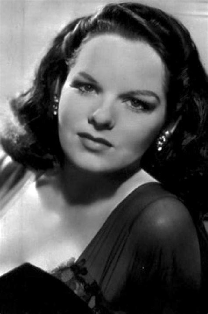 Virginia Hill Biography - Facts, Childhood, Family Life & Achievements