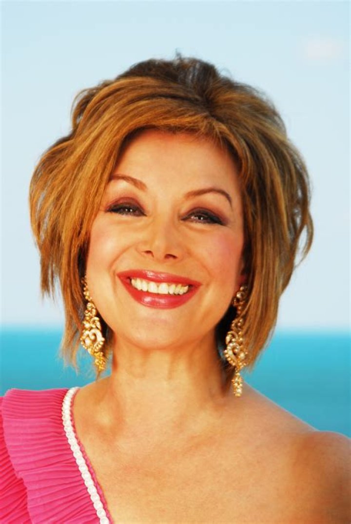 Virginia Vallejo Biography - Facts, Childhood, Family Life & Achievements of Colombian Journalist