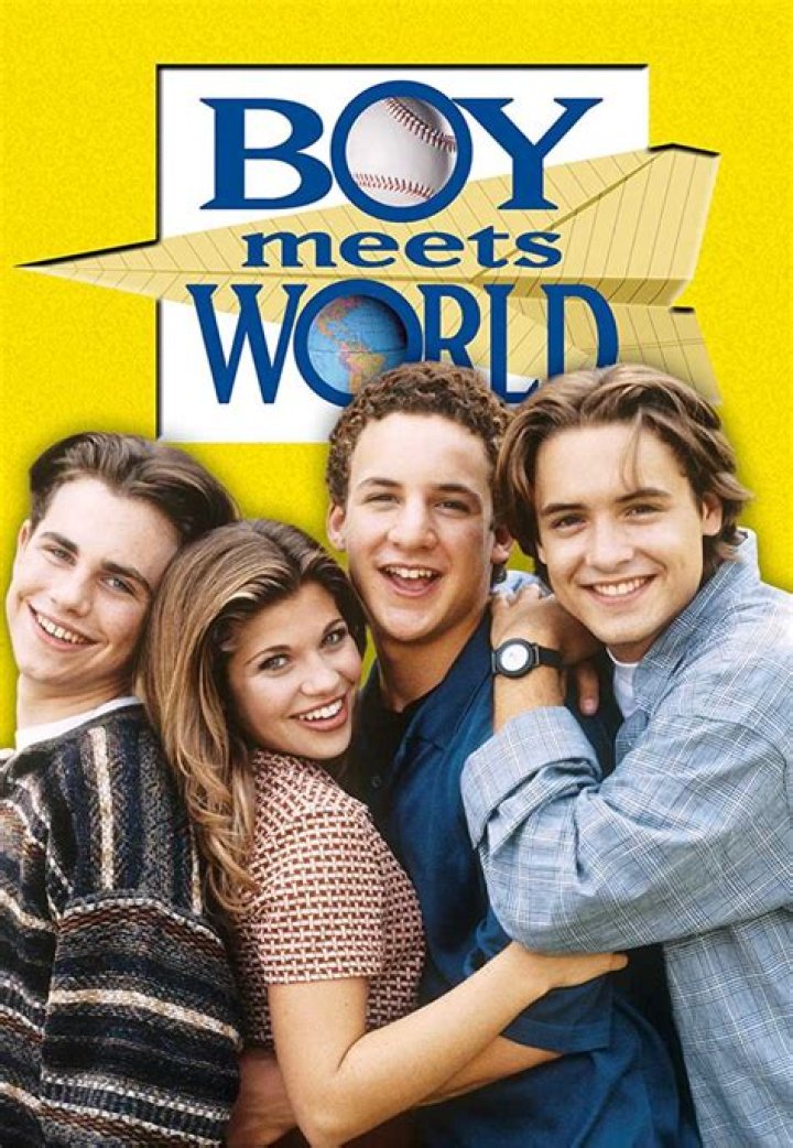 Was Linda Cardellini in Boy Meets World? – Celebrity