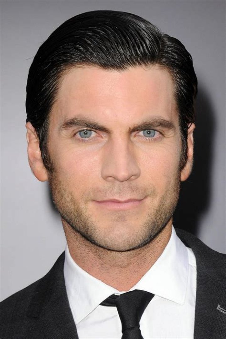 Wes Bentley Biography - Facts, Childhood, Family Life & Achievements