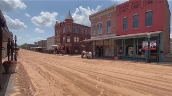 What Bruce Willis movie was filmed in Alabama?