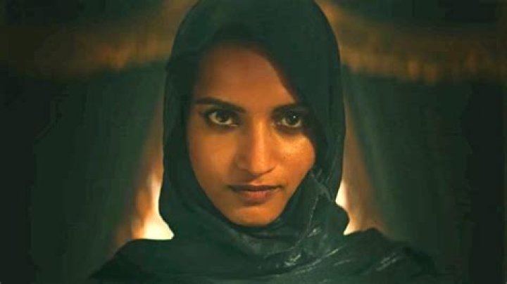 What did Inej do at the Menagerie in ‘Shadow and Bone?’