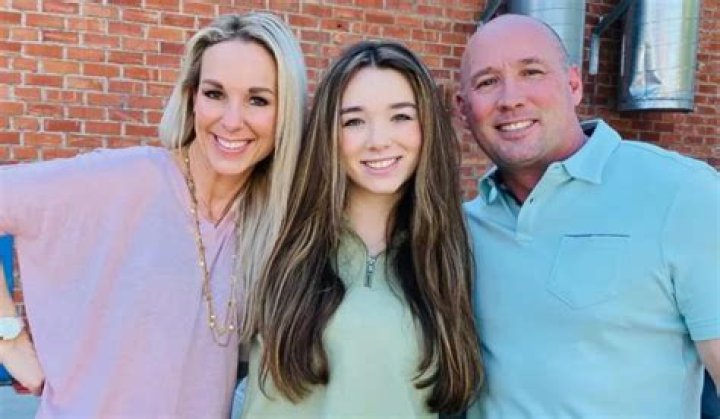 What does Katie Ledecky's parents do for a living?