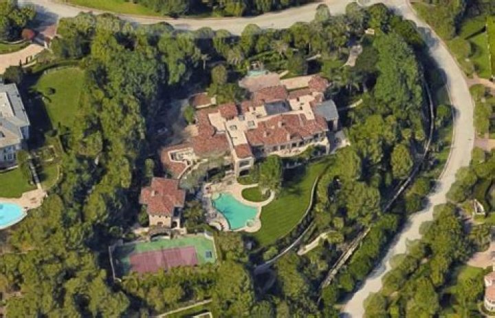 What is Eddie Murphy’s age and net worth?