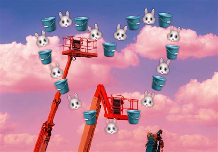 What’s the Linewives and Bucket Bunnies drama on TikTok?