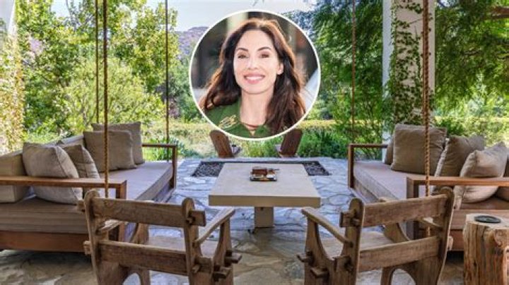 Whitney Cummings House Goes Up For Sale – She May Make $600K Profit