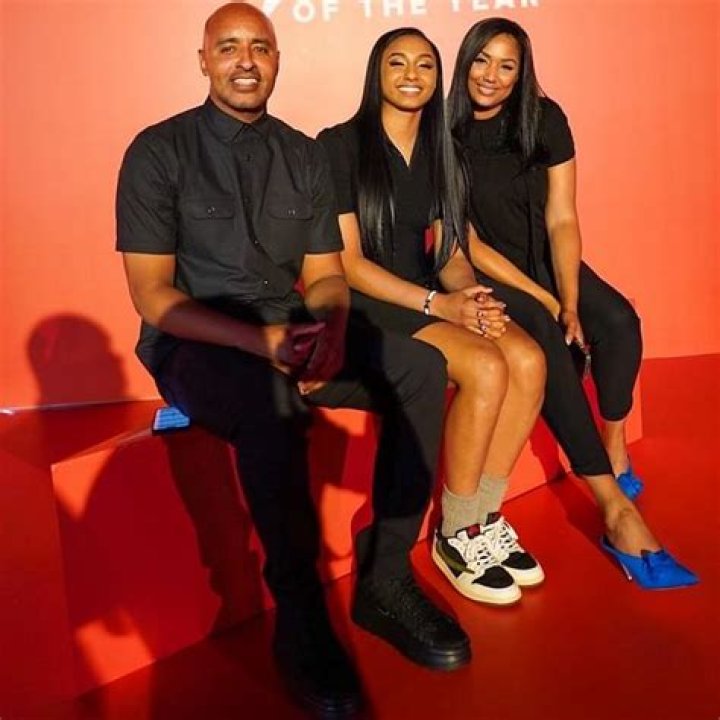 Who Are Juju Smith Schuster Parents? Meet His Mom Sammy Schuster And Dad Lawrence Schuster