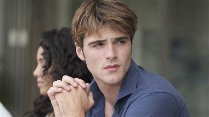 Who did Jacob Elordi cheat on Zendaya with? The rumors, explained