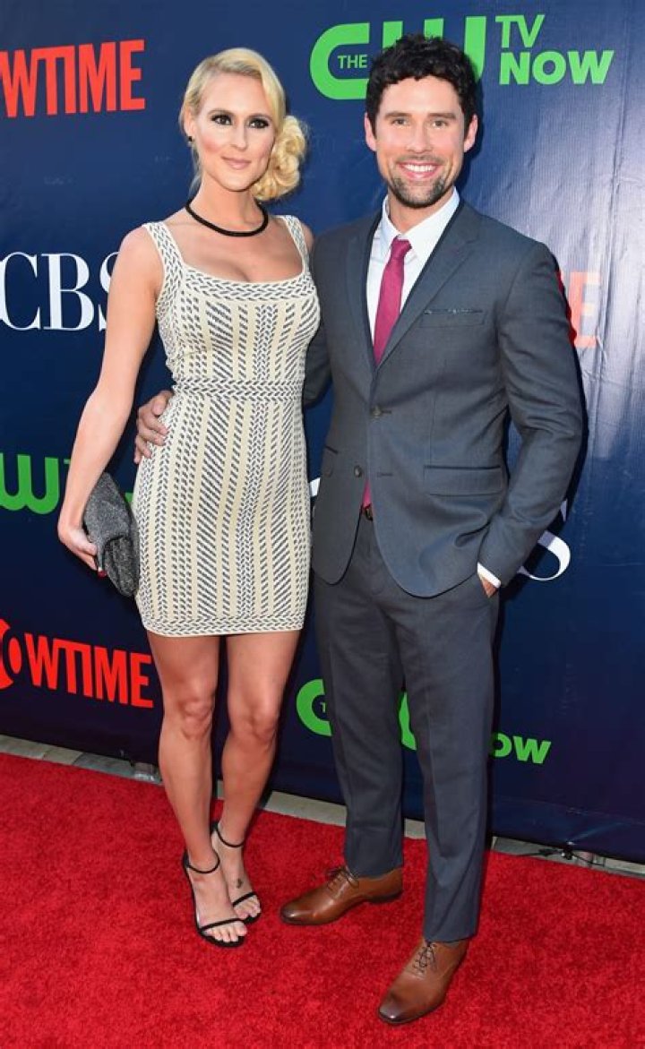 Who is Ben Hollingsworth wife Nila Myers?