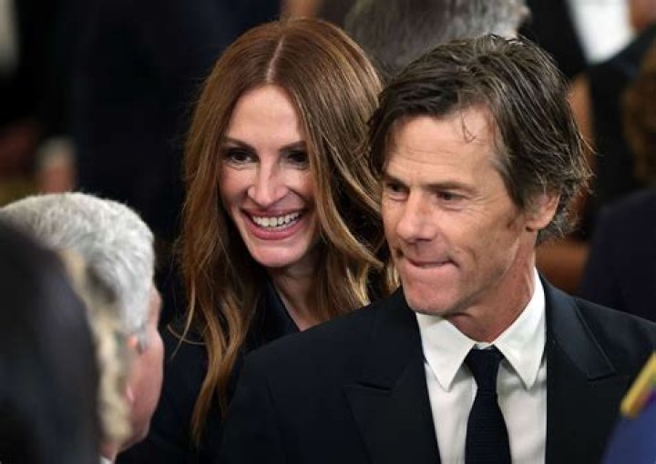 Who is Daniel Moder, Julia Roberts second and current husband?