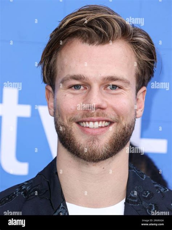 Who Is David Elsendoorn? Details To Know About The Dutch Actor