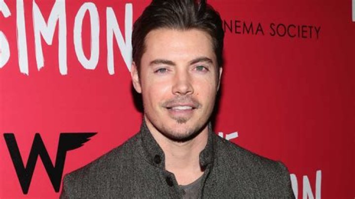 Who is Josh Henderson? Age, Girlfriend, Net Worth – Biography