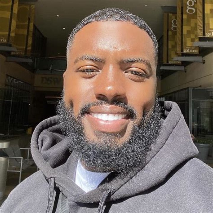 Who Is Lawrence H Robinson Tiktok? Facts To Know