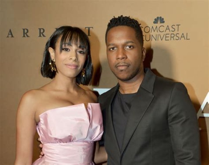 Who is Leslie Odom Jr. wife Nicolette Robinson?