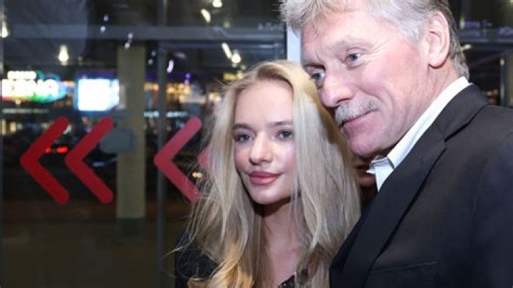 Who is Liudmila Samsonova father Dmitry Samsonova?