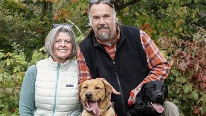 Who is Matt Dix's wife Ginna Flagg Dix?