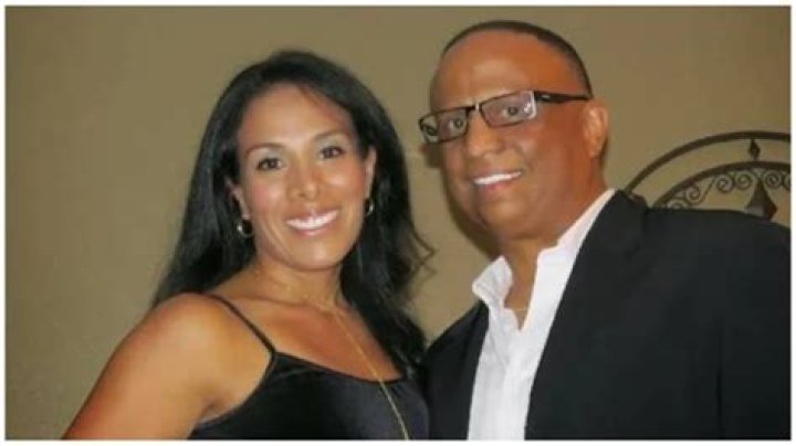 Who Is Ramon Sosa? Wikipedia Bio Age & Wife Of The Boxer