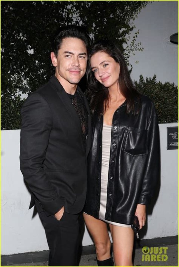 Who is Tom Sandoval dating?