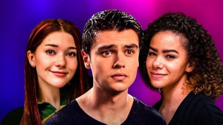 Who plays Marcus’s dad in lab rats? – Celebrity