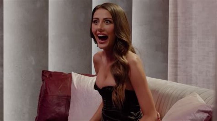 Why is ‘Perfect Match’s Chloe Veitch famous? Her age, height, social media, and reality show appearances