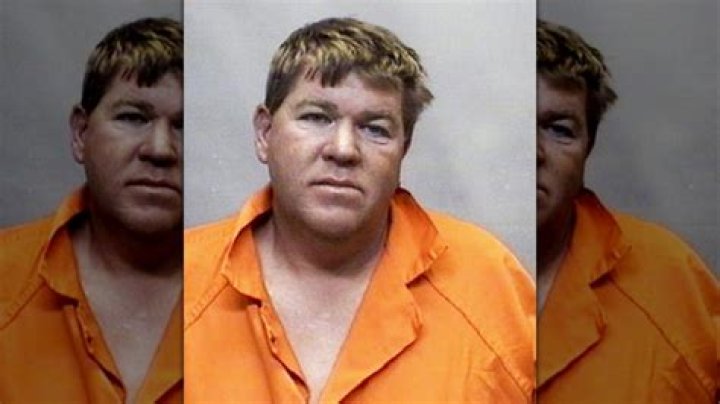 Why was John Daly arrested in 2008? Passing out drunk at a Hooters explained