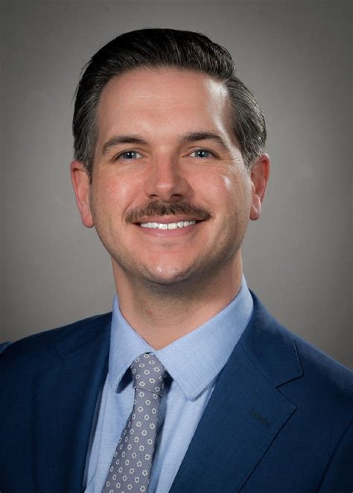 Dr. William Karle, MD – New Hyde Park, NY