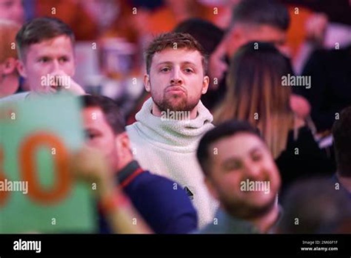 Wroetoshaw (Harry Lewis) - Bio, Facts, Family Life of British YouTube Personality