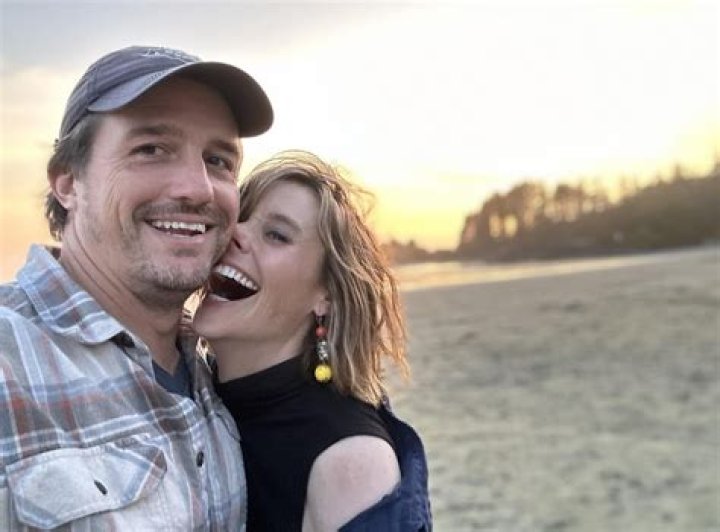 Yes, Ashley Williams Is Still Married TO Husband Neal Dodson – Kids & Family Details Explored