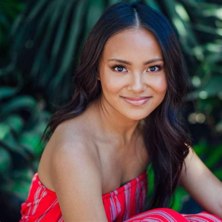 Ysa Penarejo Biography - Facts, Childhood, Family Life & Achievements