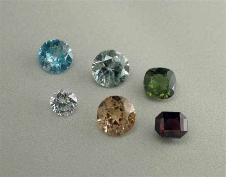 Zircon Biography - Facts, Childhood, Family Life & Achievements